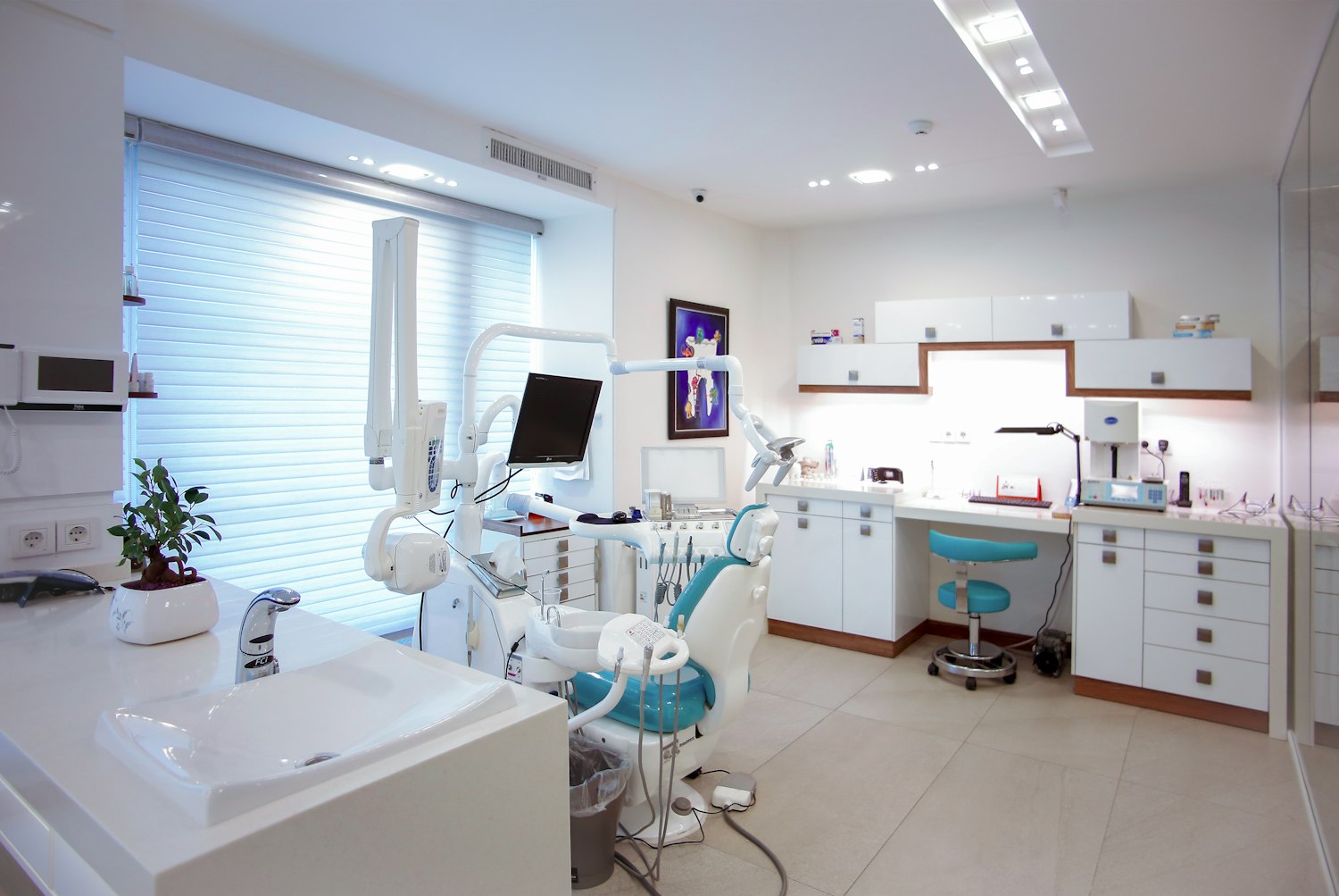 Clínica dental moderna